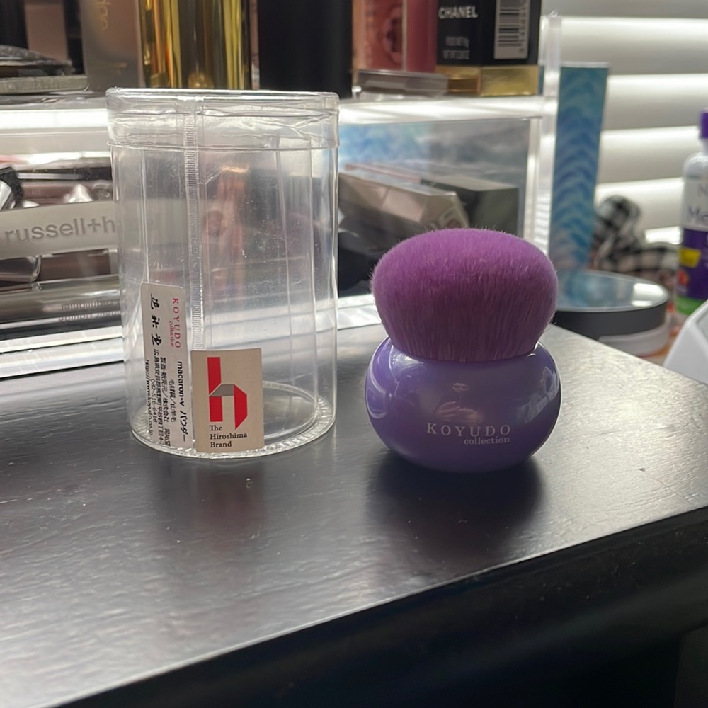 Koyudo macaroon kabuki brush H series Violet
